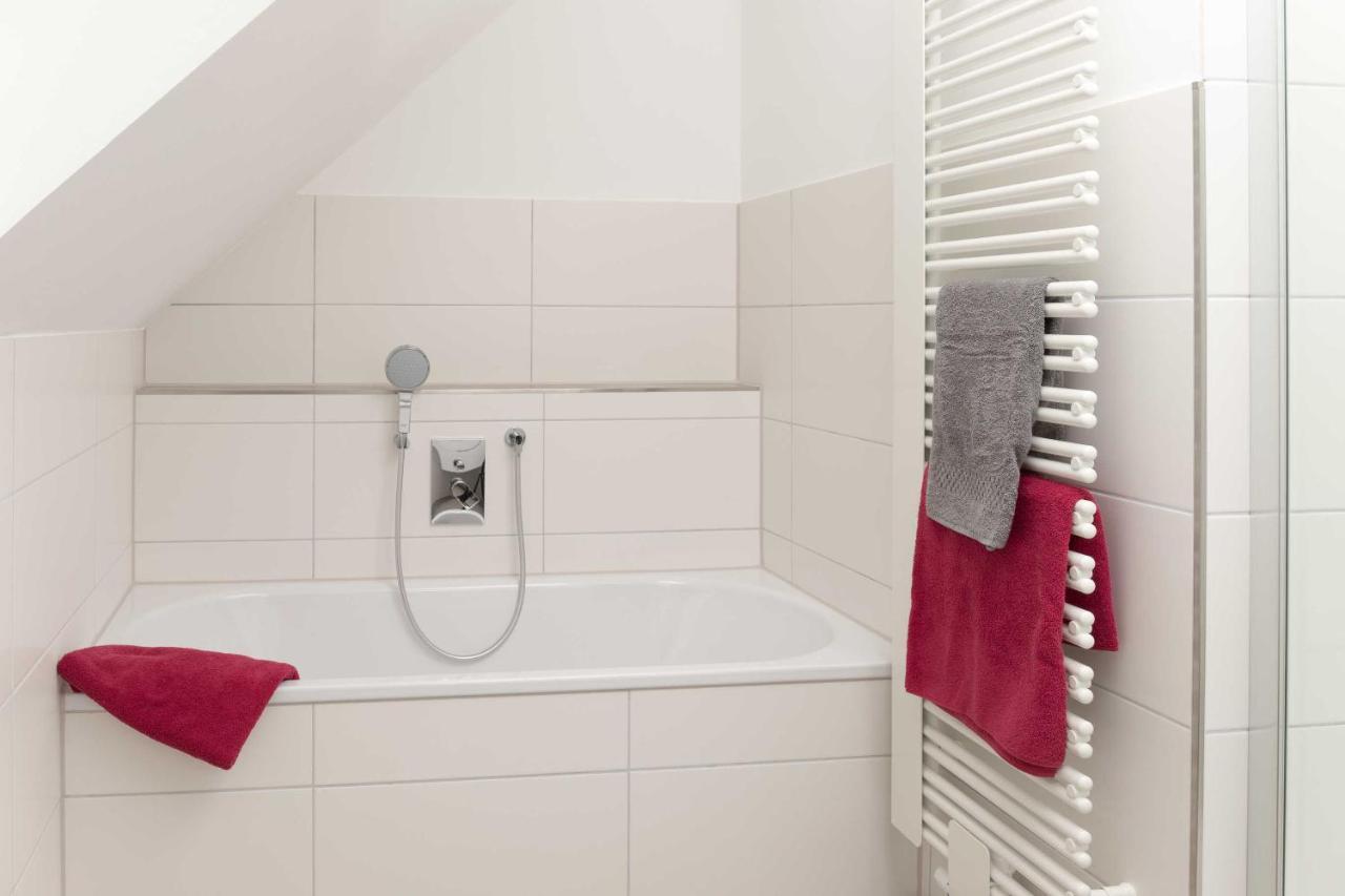 Ostfreesenhuus - Westwind Apartment Aurich Exterior foto
